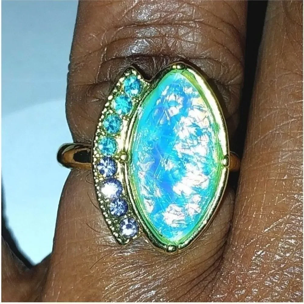 Exquisite Lab Created Opal Stone Ring  sz 7